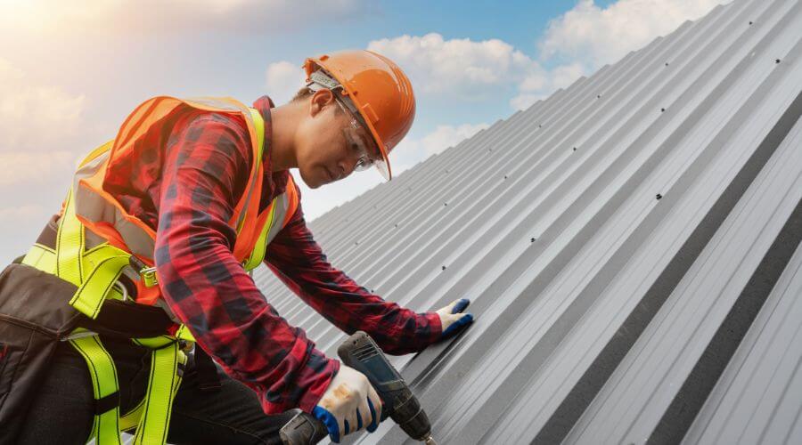 Professional metal roof installation in Pacifica, CA